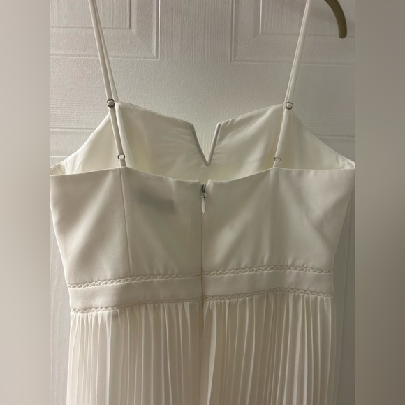 Adelyn Rae Size Small White Dress - Picture 2 of 6